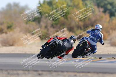 media/Dec-18-2022-SoCal Trackdays (Sun) [[8099a50955]]/Turn 7 Backside (1125am)/